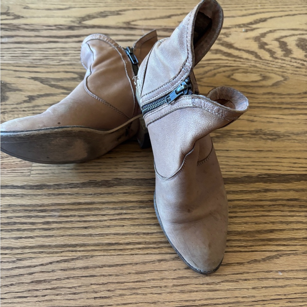 Seychelles Tan Ankle Booties